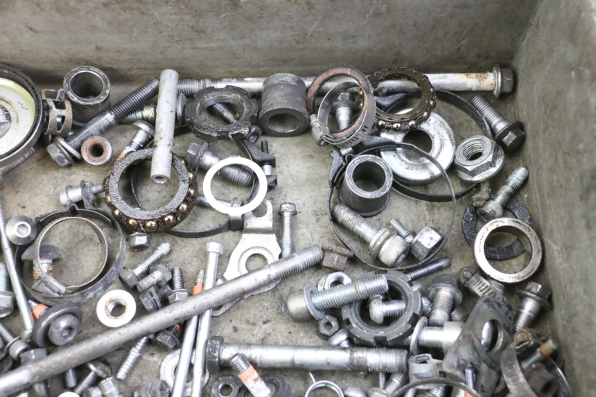 photo de SCREWS BAG YAMAHA XJ6 600 (2008 - 2016) - Component detail