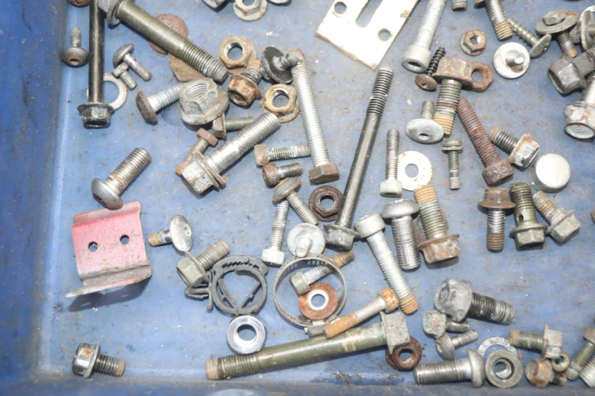 photo de SCREWS BAG YAMAHA XVS DRAG STAR DRAGSTAR 650 (1997 - 2007) - Alternative perspective