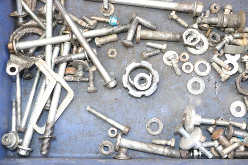 photo de SCREWS BAG YAMAHA YZ-F YZF 250 (2007 - 2013) - Alternative perspective