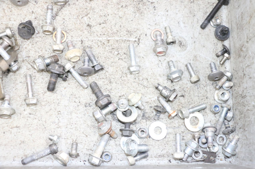 photo de SCREWS BAG YAMAHA YFM R RAPTOR 250 (2008 - 2014) - Technical close-up