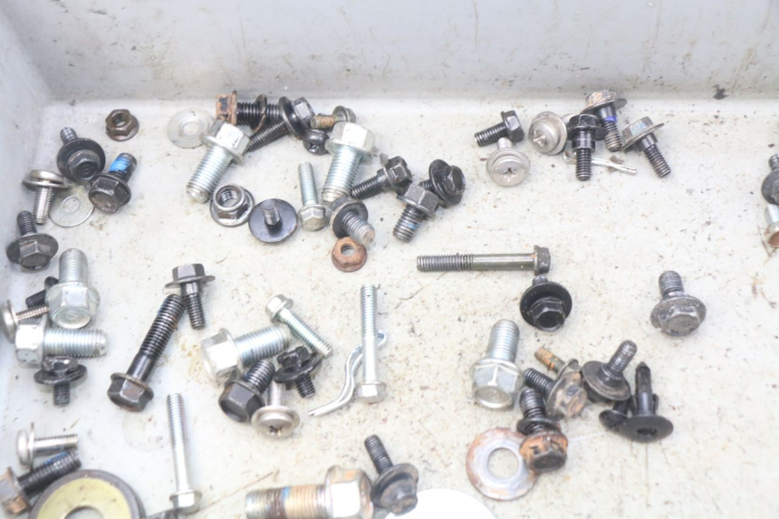 photo de SCREW FASTENER BAG YAMAHA YFM R RAPTOR 90 (2017 - 2023) - Zoom on usage condition