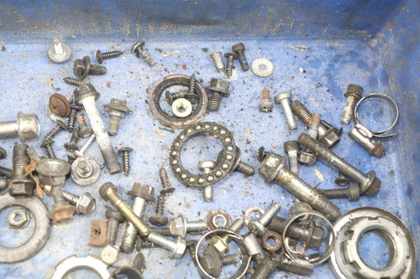 photo de SCREW FASTENER BAG YAMAHA YP MAJESTY 125 (2007 - 2010) - Alternative perspective