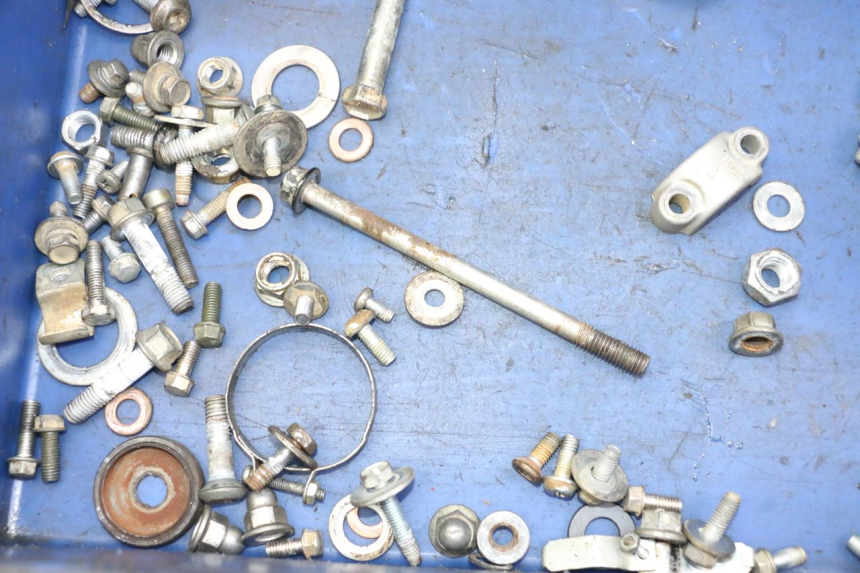 photo de SCREW FASTENER BAG YAMAHA YZ 85 (2002 - 2018) - Zoom on usage condition