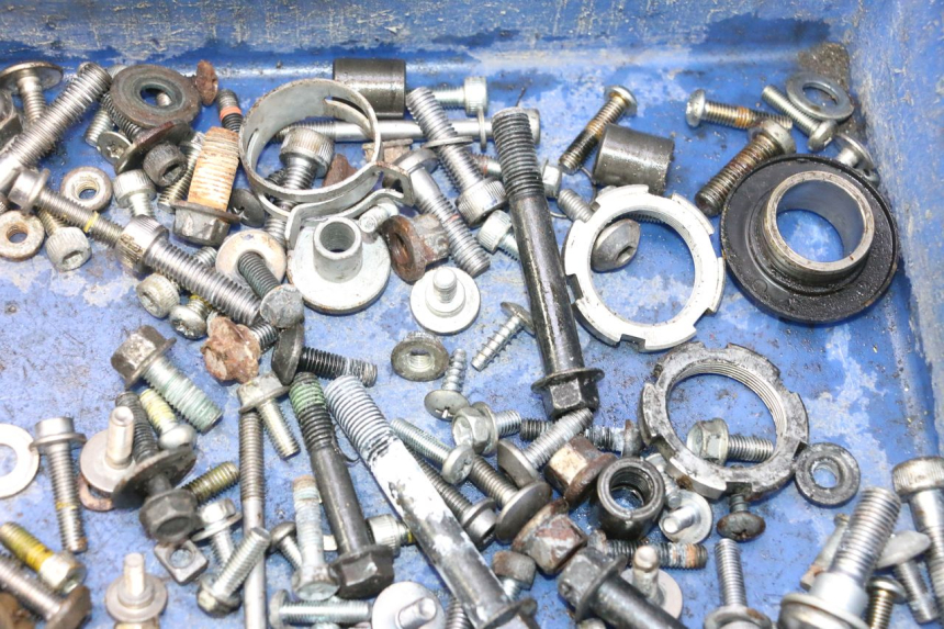 photo de SCREWS BAG YAMAHA YZF R6 600 (2008 - 2009) - Zoom on usage condition