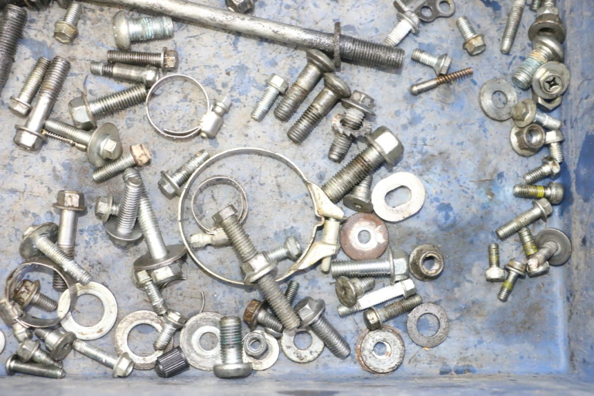 photo de SCREW HARDWARE BAG YAMAHA YZF YZ-F 450 (2014 - 2016) - Zoom on usage condition