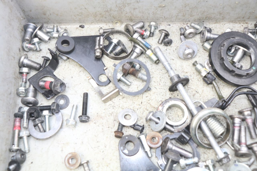 photo de SCREW FASTENER BAG KAWASAKI Z 650 (2016 - 2019) - Alternative perspective