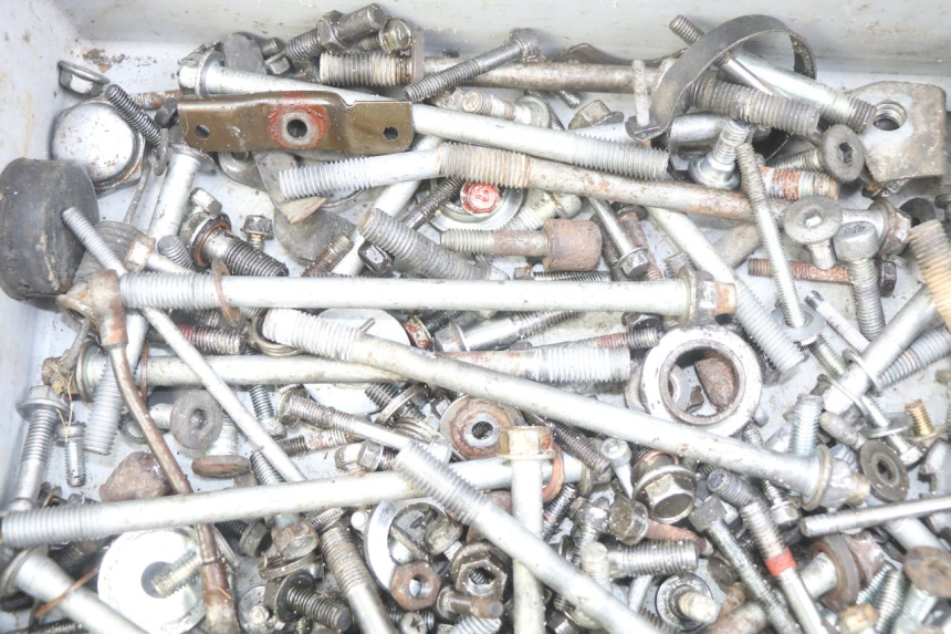 photo de SCREW FASTENER BAG KAWASAKI ZEPHYR 1100 ( - 1995) - Technical close-up