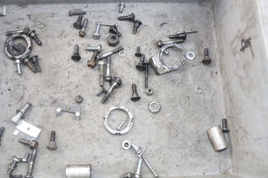 photo de SCREW FASTENER BAG PIAGGIO ZIP 2T 50 (2009 - 2019) - Component detail