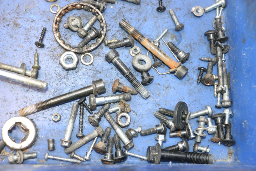 photo de SCREW FASTENER BAG PIAGGIO ZIP 2T 50 (2009 - 2019) - Alternative perspective