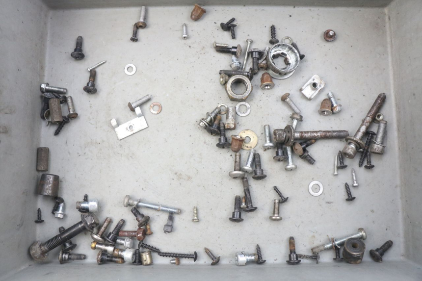 photo de SCREWS BAG PIAGGIO ZIP 4T 50 (2006 - 2017) - Main view