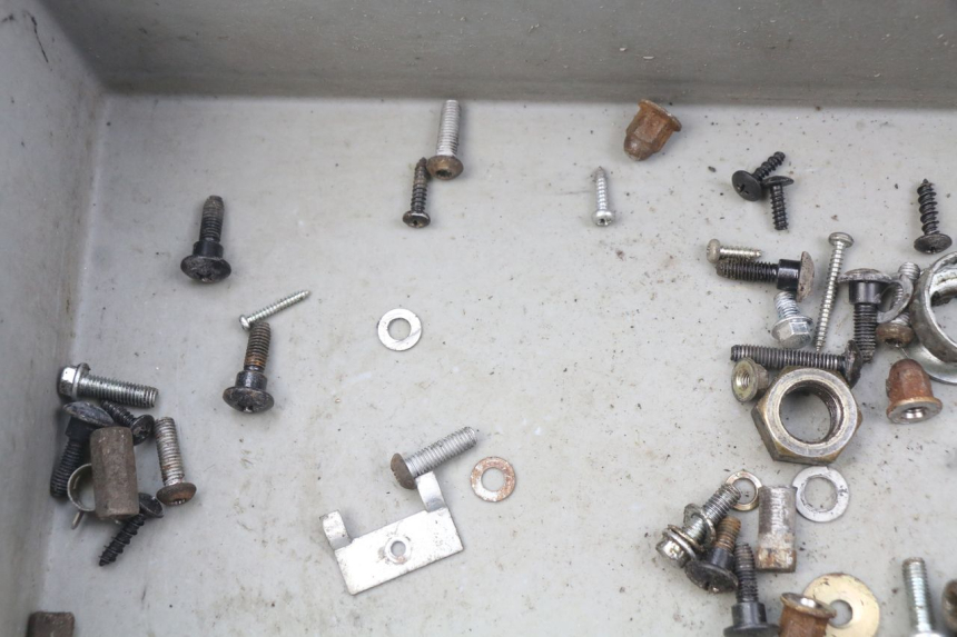 photo de SCREWS BAG PIAGGIO ZIP 4T 50 (2006 - 2017) - Technical close-up