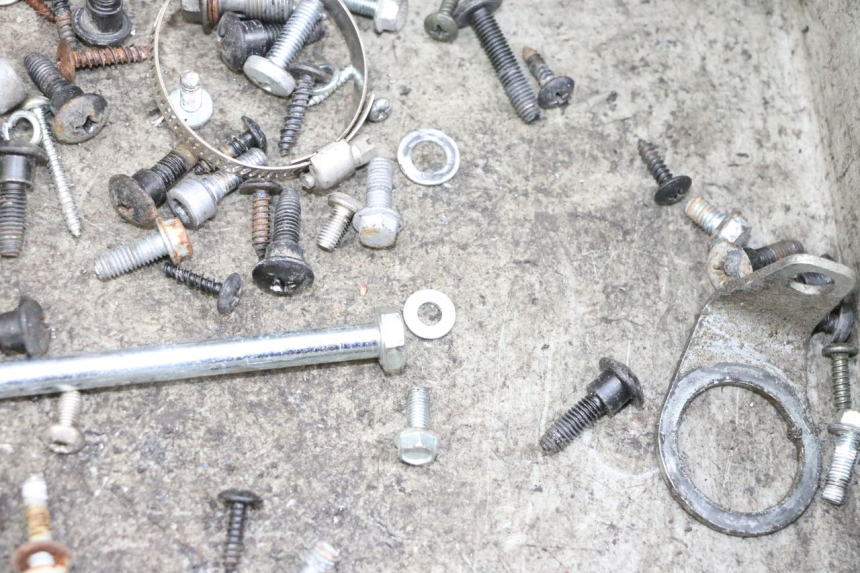 photo de SCREW FASTENER BAG PIAGGIO ZIP 4T 50 (2018 - 2020) - Alternative perspective