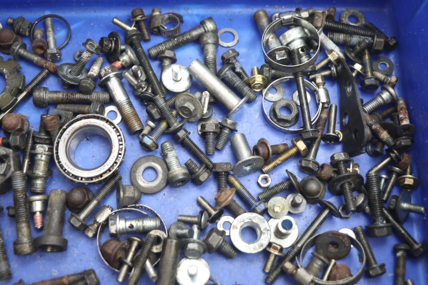 photo de SCREW FASTENER BAG KAWASAKI ZX-6R ZX6R 600 (1995 - 1997) - Zoom on usage condition