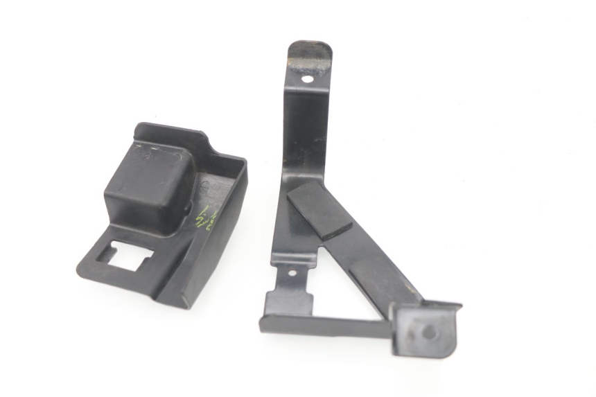 photo de BATTERY STRAP HONDA CBF 125 (2009 - 2015) - Zoom on usage condition