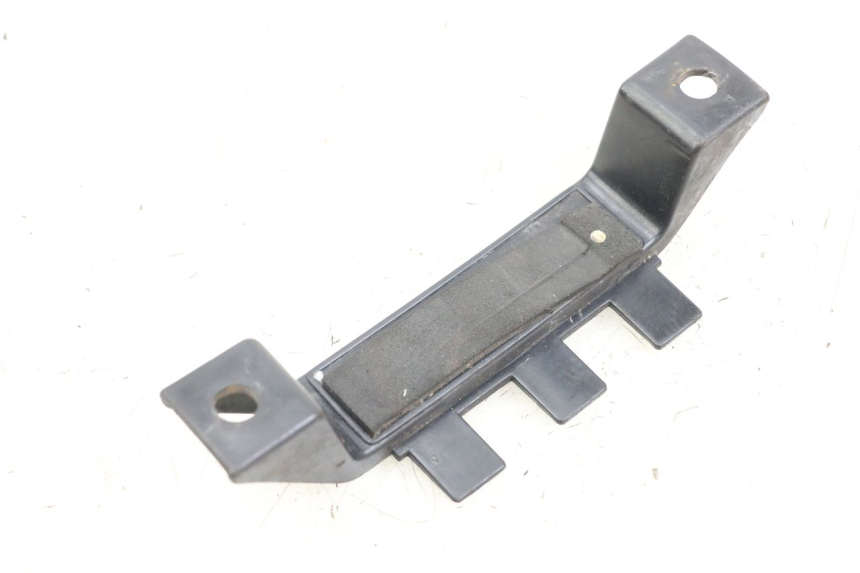 photo de BATTERY STRAP HYOSUNG GV AQUILA 125 (2000 - 2009) - Zoom on usage condition