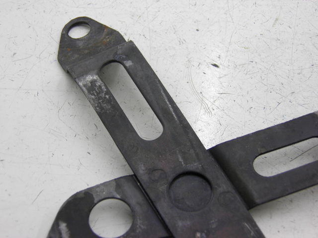 photo de BATTERY STRAP HONDA CB SEVEN FITTY 750 (1992 - 2003) - Component detail