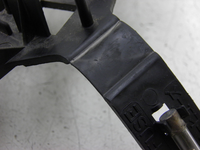 photo de BATTERY STRAP HONDA NH VISION 50 (1985 - 1994) - Alternative perspective