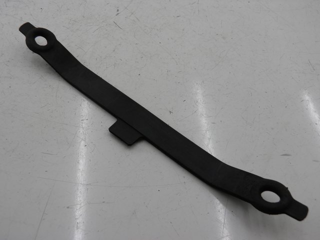photo de BATTERY STRAP KAWASAKI ZEPHYR 550 (1991 - 1998) - Component detail