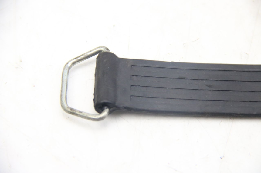 photo de BATTERY STRAP PIAGGIO MP3 125 (2006 - 2014) - Zoom on usage condition
