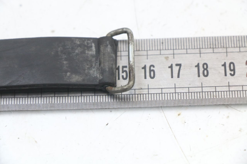 photo de BATTERY STRAP YAMAHA TDR DELTABOX 125 (1997 - 2003) - Alternative perspective