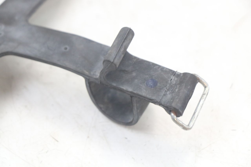 photo de BATTERY STRAP YAMAHA XMAX X-MAX ABS 125 (2017 - 2020) - Alternative perspective
