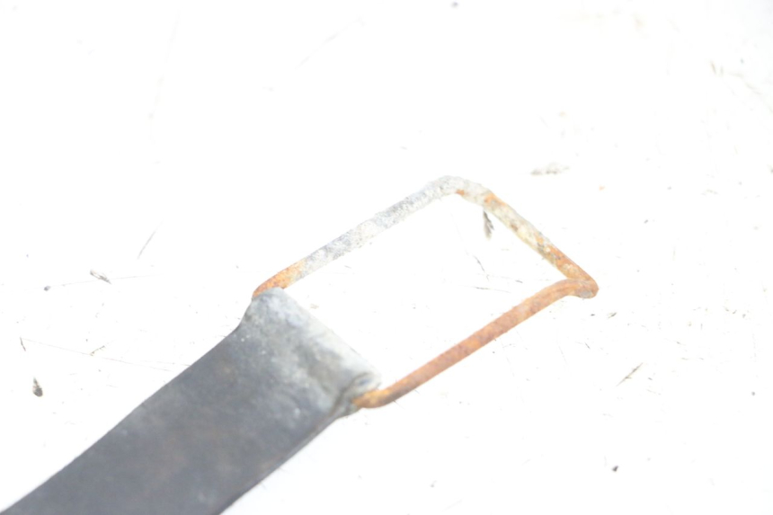 photo de BATTERY STRAP YAMAHA XJN DIVERSION 600 (2000 - 2003) - Zoom on usage condition