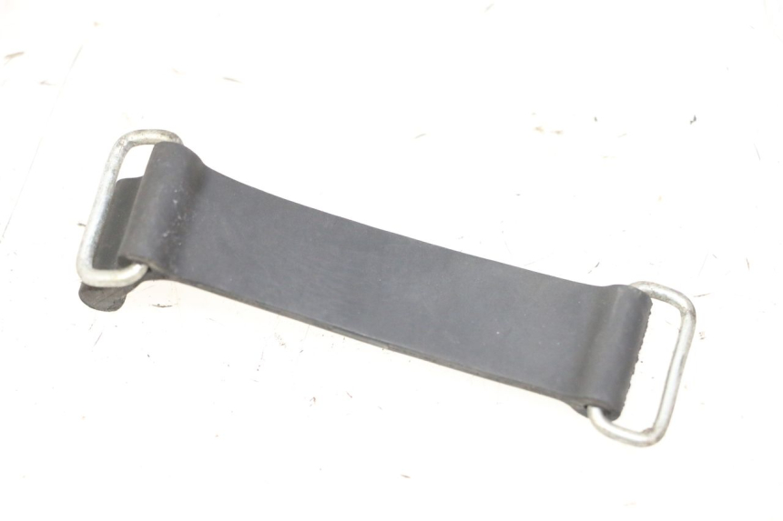 photo de TOOL KIT STRAP YAMAHA FZ6 FAZER S2 600 (2007 - 2011) - Zoom on usage condition