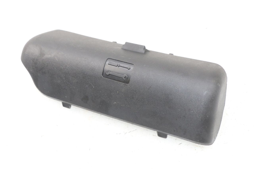 photo de TOOL KIT STRAP PIAGGIO MP3 125 (2006 - 2014) - Main view