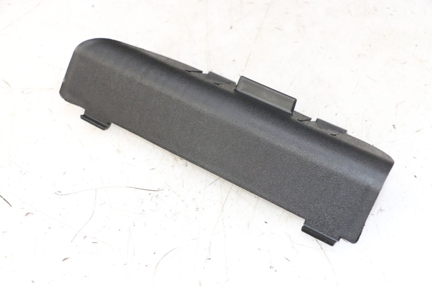 photo de TOOL KIT STRAP PIAGGIO NRG POWER PUREJET 50 (2018 - 2021) - Zoom on usage condition