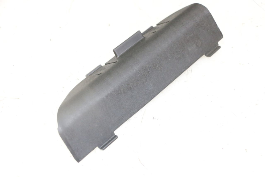 photo de TOOL KIT STRAP PIAGGIO NRG POWER PUREJET 50 (2018 - 2021) - Zoom on usage condition