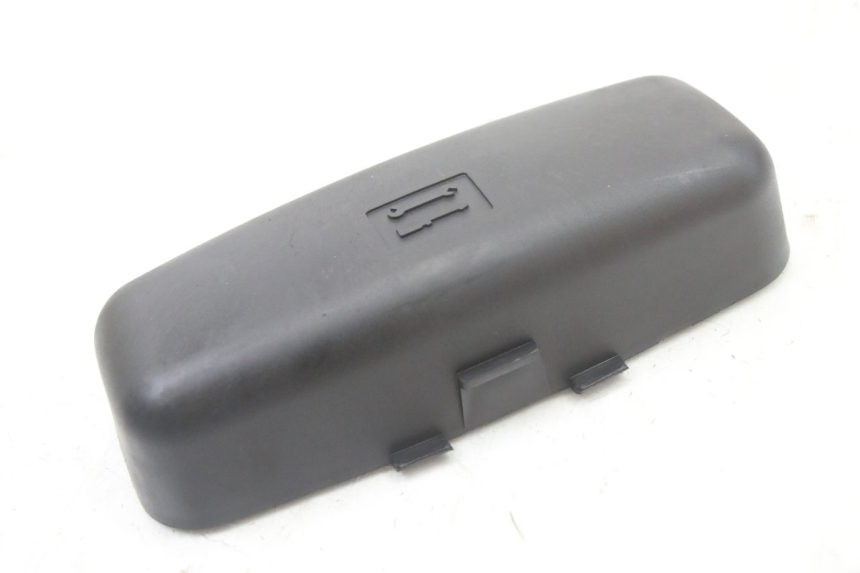 photo de TOOL KIT STRAP PIAGGIO XEVO - X EVO 125 (2007 - 2017) - Zoom on usage condition