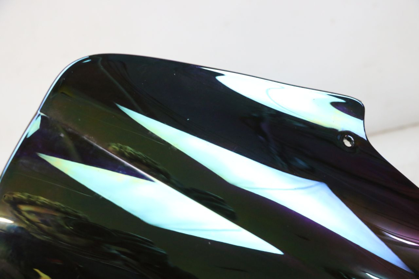 photo de WINDSHIELD YAMAHA FZ1 FAZER 1000 (2007 - 2009) - Surface and material condition