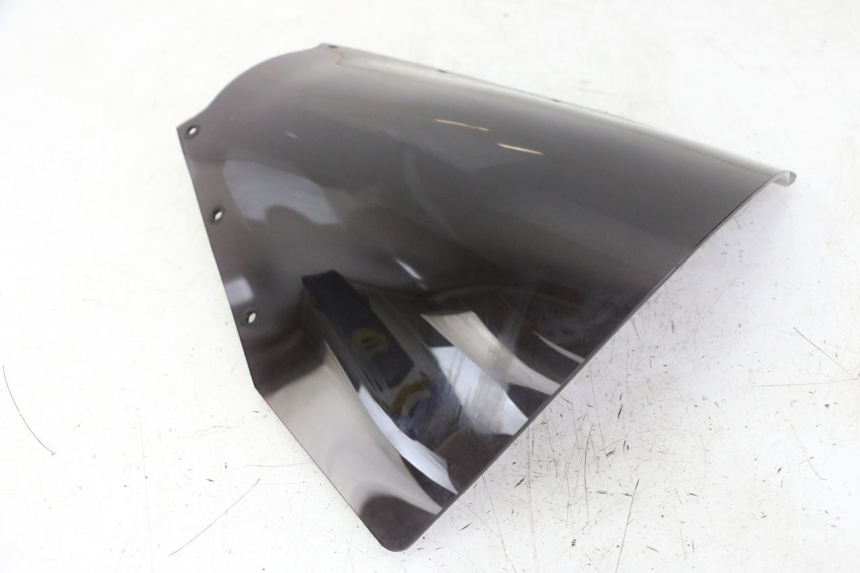 photo de WINDSHIELD YAMAHA FZS FAZER 600 (2001 - 2003) - Distinctive features