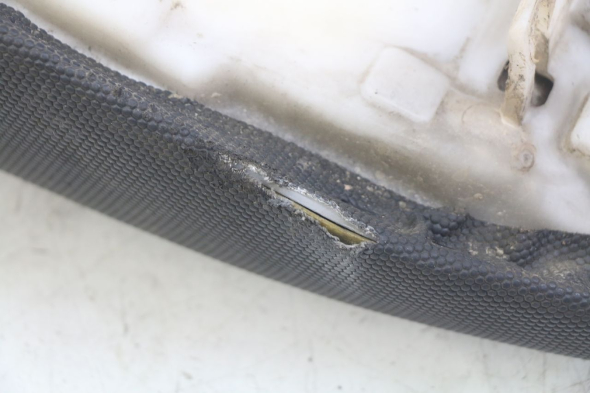 photo de SEAT ORION AGB37 CRF1 DIRT BIKE 125 (2013 - 2021) - Fixing points details