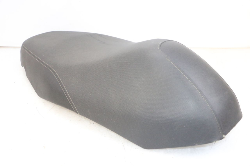 photo de SEAT KYMCO AGILITY 16+ 4T 50 (2018 - 2023) - Alternative perspective