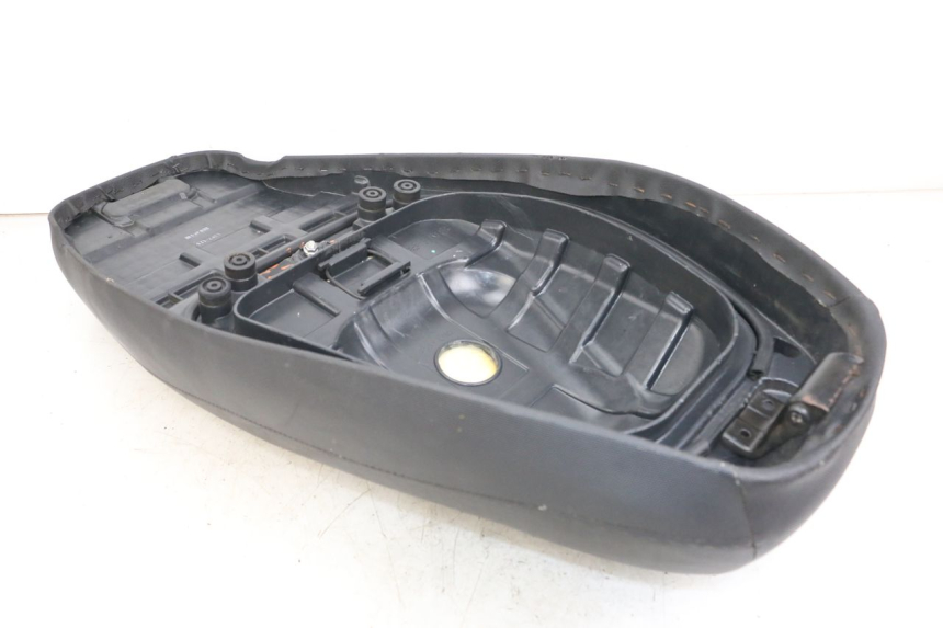 photo de SEAT KYMCO AGILITY 4T 50 (2018 - 2022) - Distinctive features