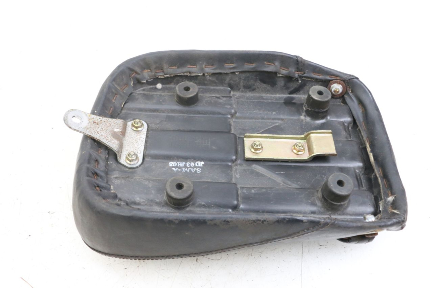 photo de Rear seat HYOSUNG GV AQUILA 125 (2000 - 2009) - Alternative perspective