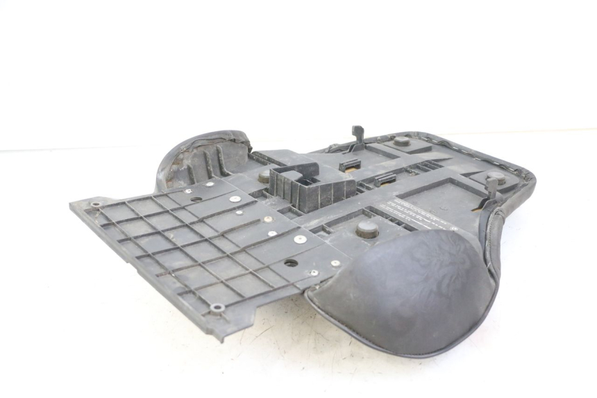 photo de REAR SEAT BMW C1 125 (2000 - 2003) - Fixing points details