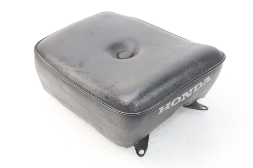 photo de REAR SEAT HONDA CA REBEL 125 (1995 - 2001) - Surface and material condition