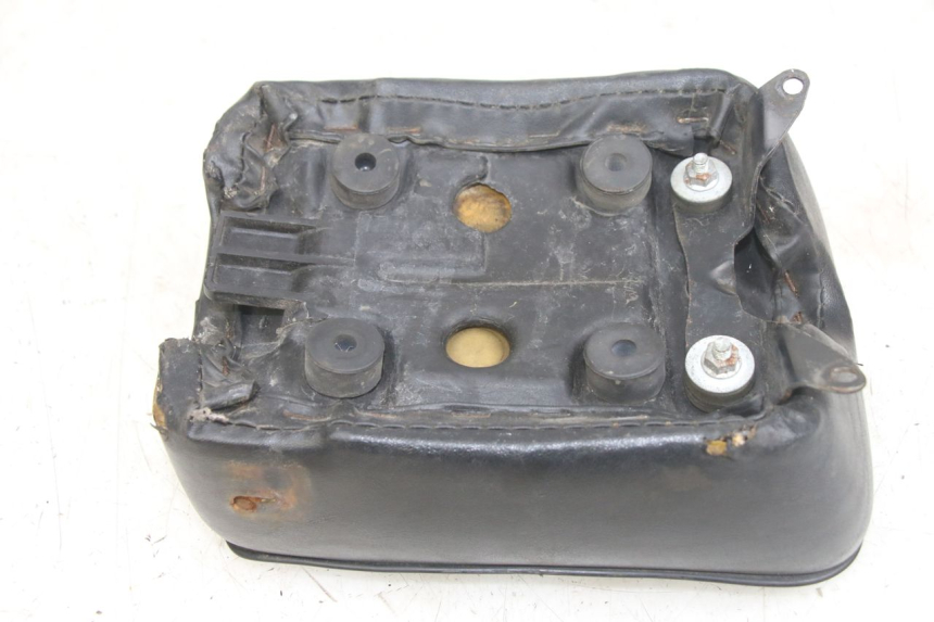 photo de REAR SEAT HONDA CA REBEL 125 (1995 - 2001) - Component detail