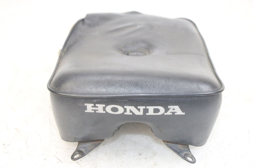 photo de REAR SEAT HONDA CA REBEL 125 (1995 - 2001) - Alternative perspective