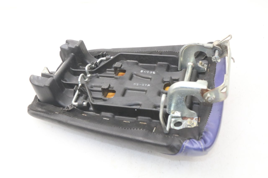 photo de REAR SEAT HONDA CBR 919 RR FIREBLADE 900 (1998 - 1999) - Surface and material condition