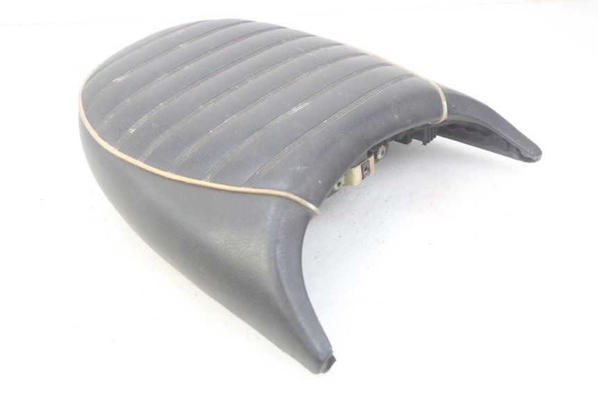 photo de REAR SEAT PEUGEOT DJANGO 2T 50 (2014 - 2019) - Alternative perspective