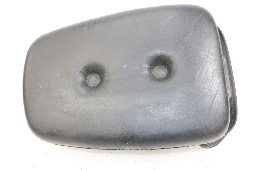 photo de REAR SEAT SUZUKI GZ MARAUDER 125 (1998 - 2004) - Component detail