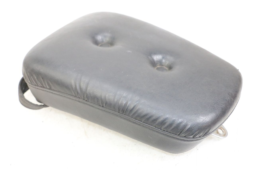 photo de REAR SEAT SUZUKI GZ MARAUDER 125 (1998 - 2004) - Fixing points details