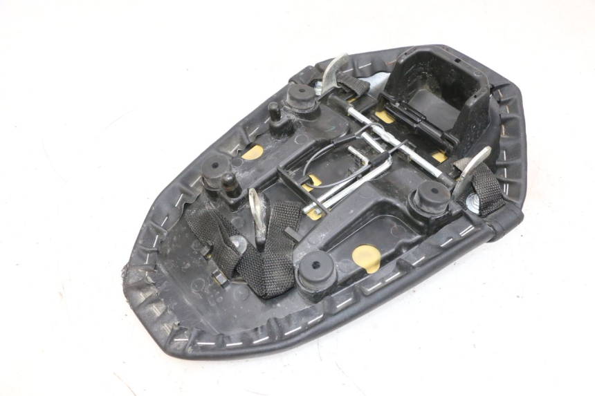 photo de REAR SEAT YAMAHA MT-07 MT07 ABS 700 (2018 - 2020) - Technical close-up