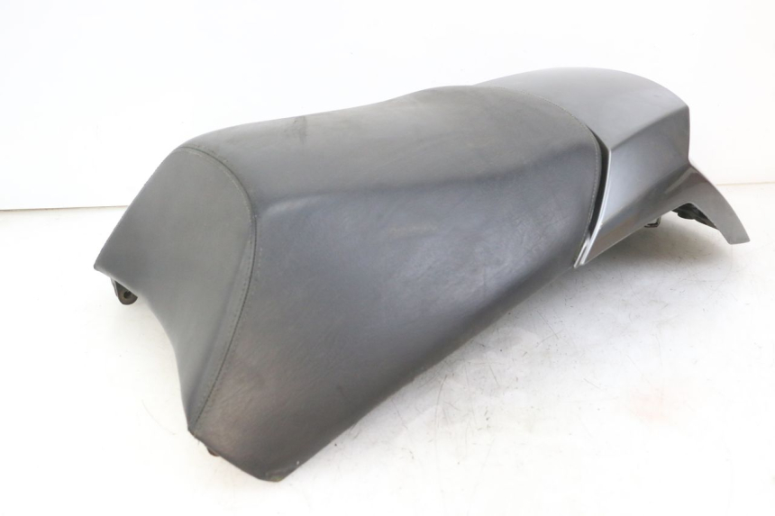 photo de REAR SEAT PEUGEOT SATELIS 125 (2010 - 2012) - Markings and original references