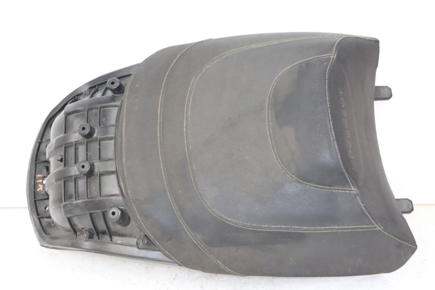 photo de REAR SEAT PEUGEOT SATELIS 125 (2013 - 2018) - Main view