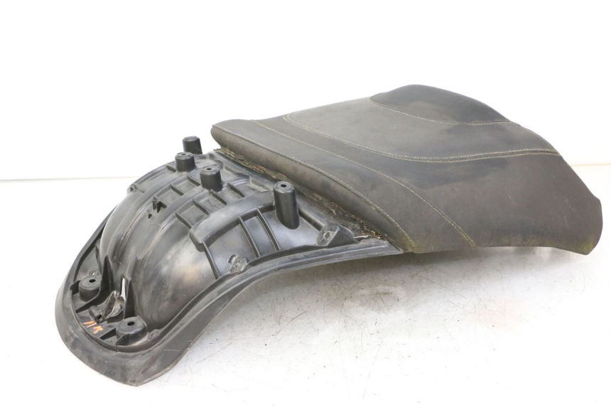 photo de REAR SEAT PEUGEOT SATELIS 125 (2013 - 2018) - Distinctive features