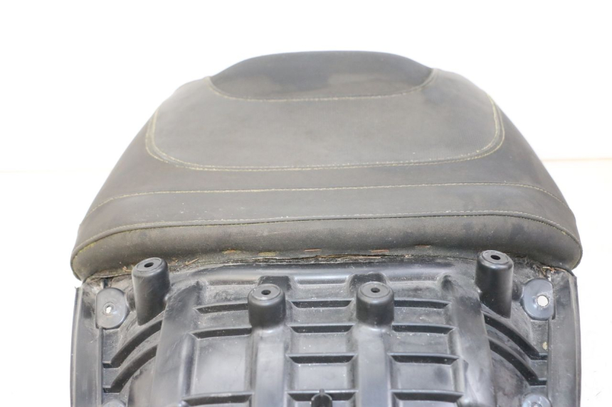 photo de REAR SEAT PEUGEOT SATELIS 125 (2013 - 2018) - Component zoom